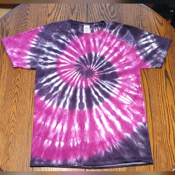 Spiral Style Tye Dye in Purples - Medium - Picture 1 of 2